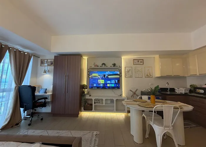 Cozy Balcony | Netflix | Wi-fi * Manila