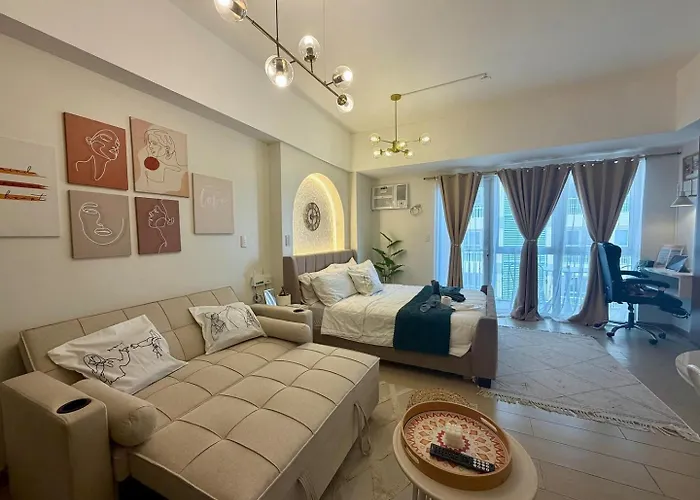 Cozy Balcony | Netflix | Wi-fi * Manila